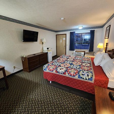 Americas Inn Bardstown Exteriér fotografie