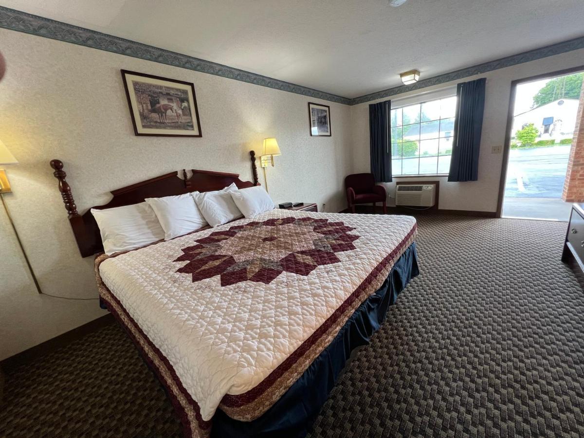 Americas Inn Bardstown Exteriér fotografie