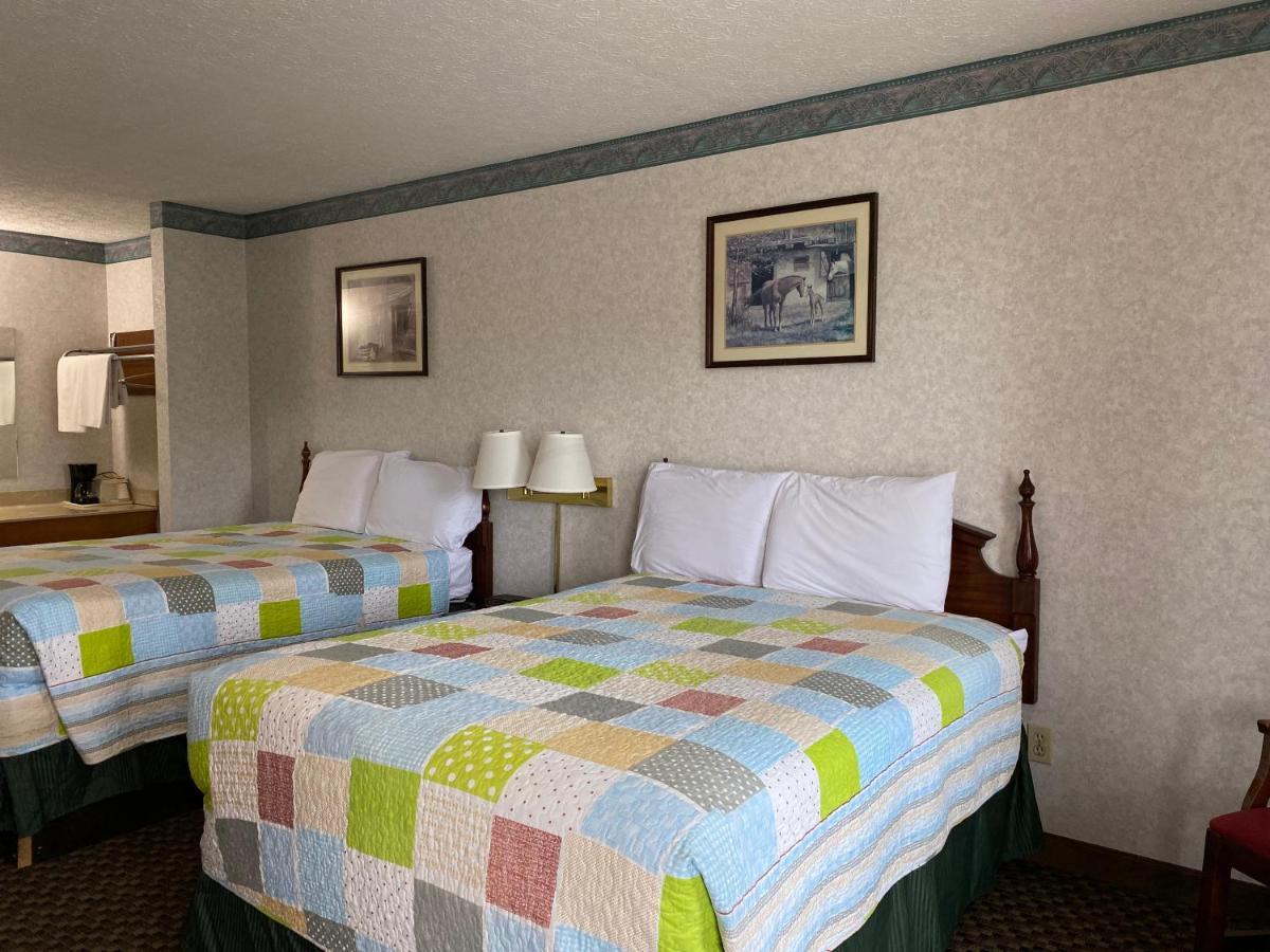 Americas Inn Bardstown Exteriér fotografie