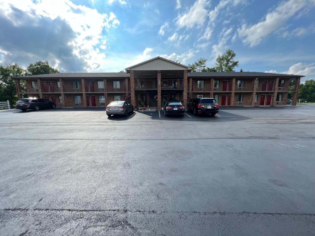 Americas Inn Bardstown Exteriér fotografie