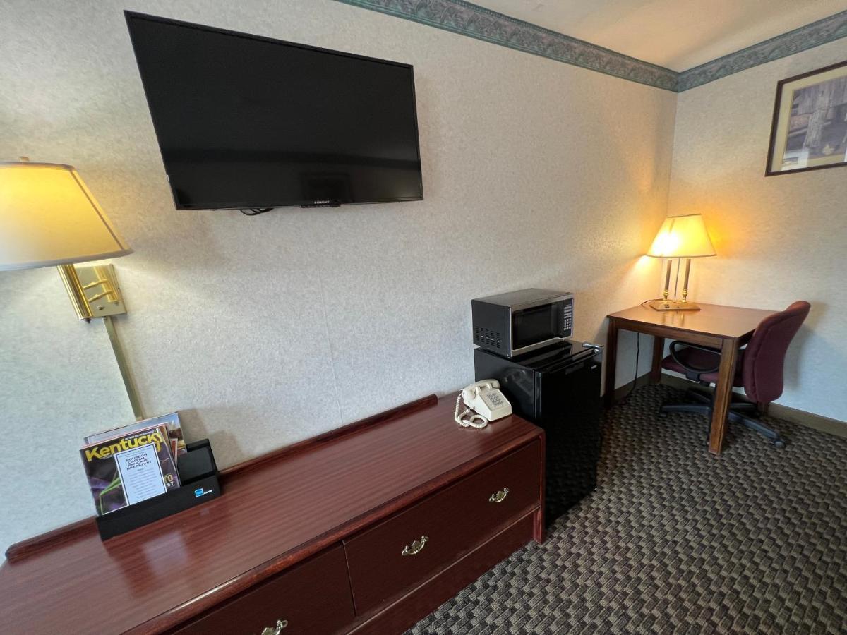 Americas Inn Bardstown Exteriér fotografie