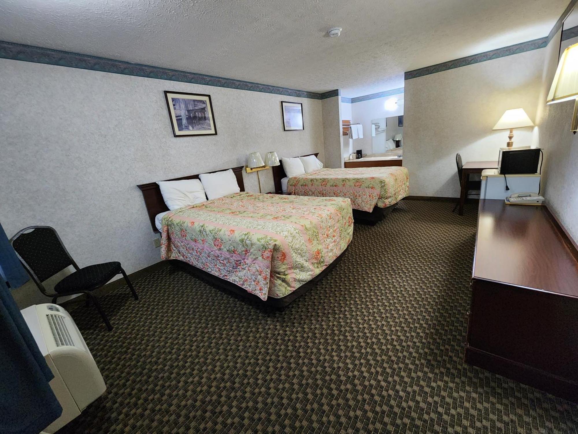 Americas Inn Bardstown Exteriér fotografie