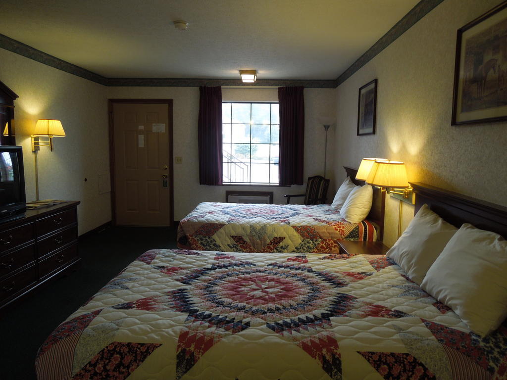Americas Inn Bardstown Pokoj fotografie